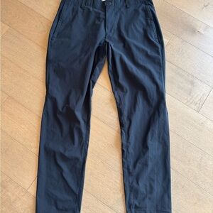 Men's Black reigning champ coach pants slim